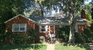 4 Blocks To East Falls Church Metro & Best Yard In Town