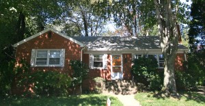 4 Bedroom &3 Bath, Walk 4 Blocks To EFC Metro, Best Yard In Town